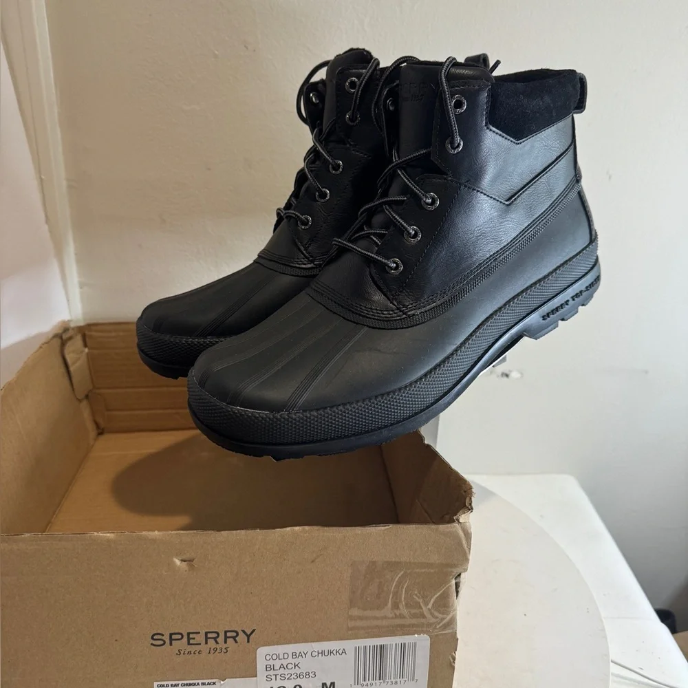 Sperry Men's Cold Bay Chukka Snow Boot size 12